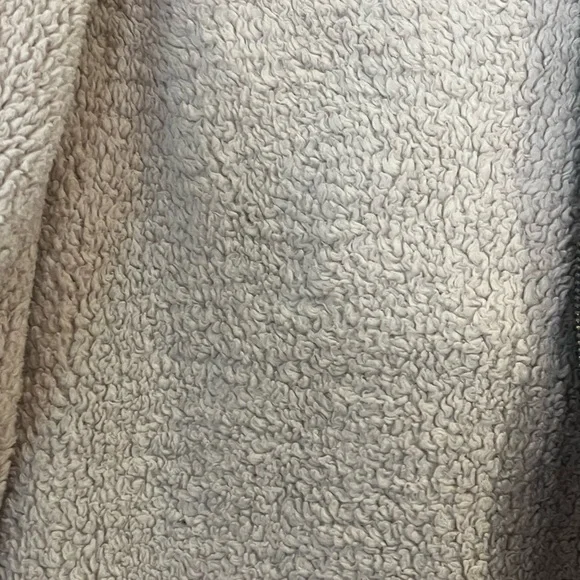 045. GAP Cream Sherpa Fleece Jacket Small - Picture 3 of 4